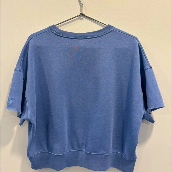 Victoria Secret Raglan Short Sleeve Cropped Fleece Size X Small - Picture 2 of 4